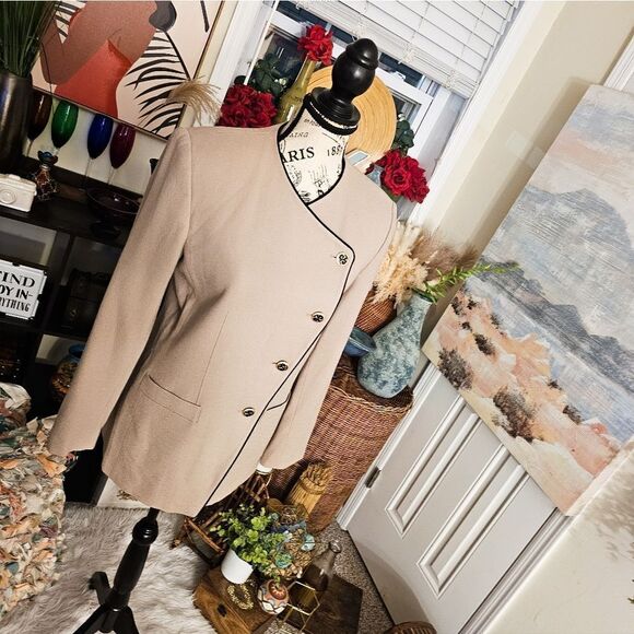 New VTG Beige KASPER 100% Wool  Statement Blazer. - Picture 12 of 15